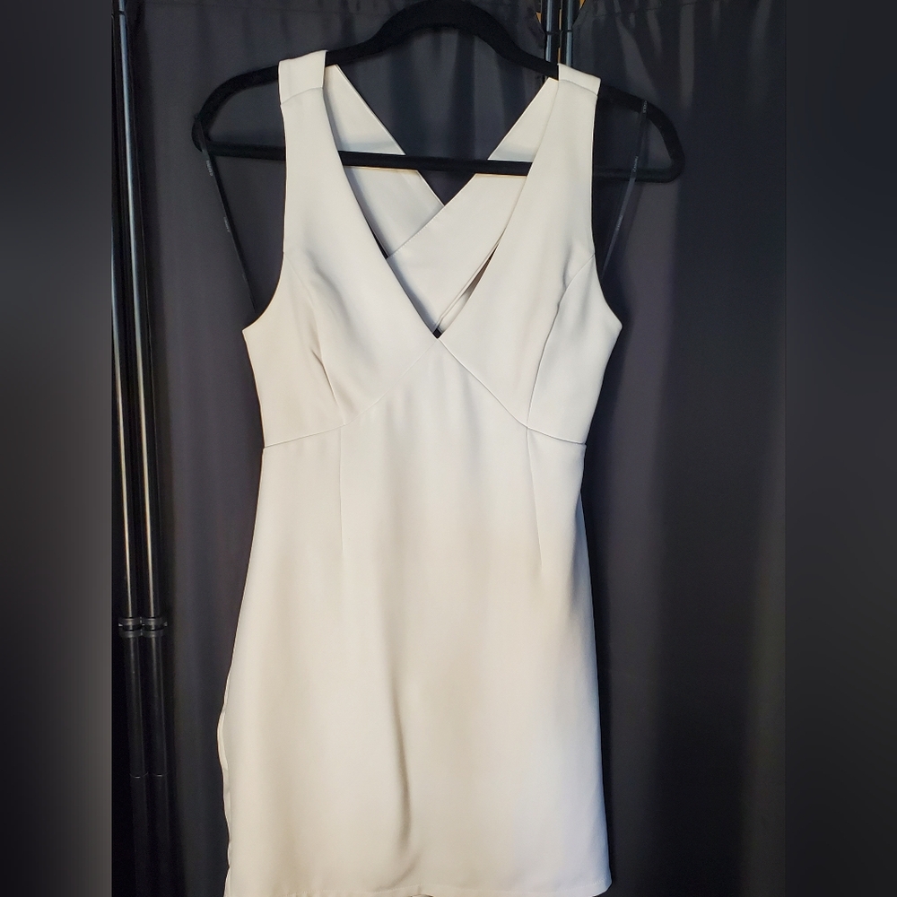 Forever 21 lined crossback dress in white size large